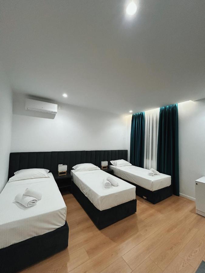 Clinton Tirana Inn Bagian luar foto