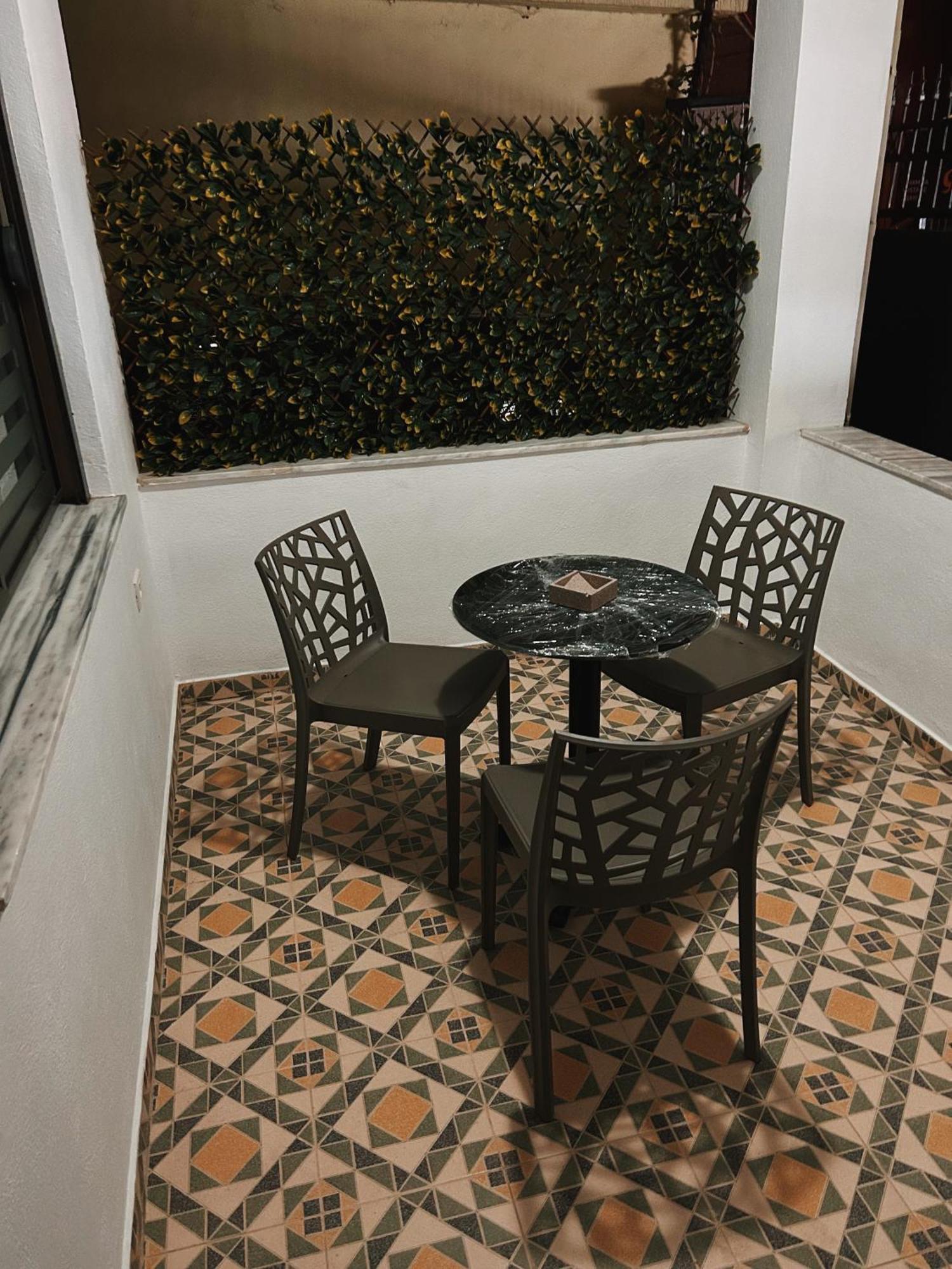 Clinton Tirana Inn Bagian luar foto