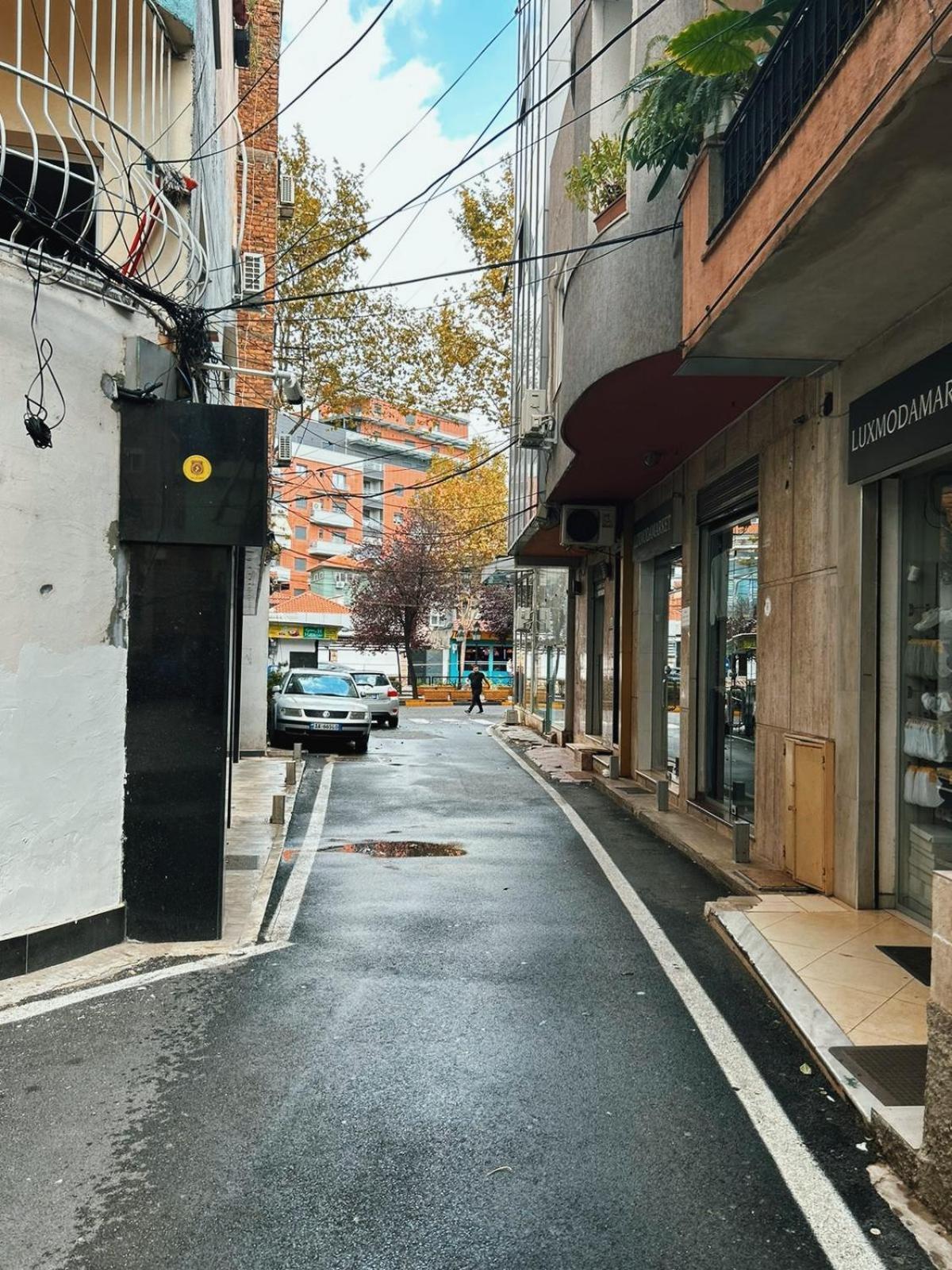 Clinton Tirana Inn Bagian luar foto