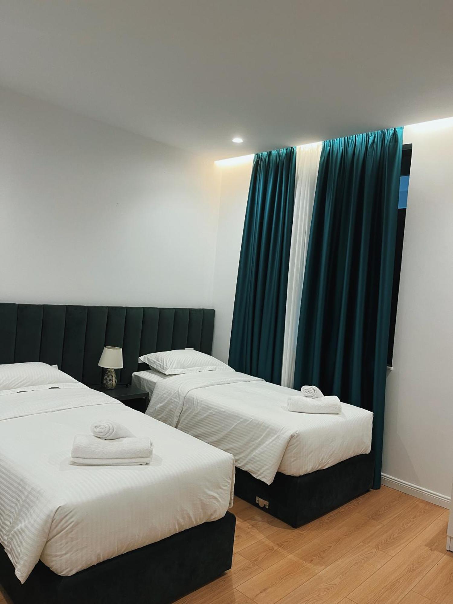 Clinton Tirana Inn Bagian luar foto