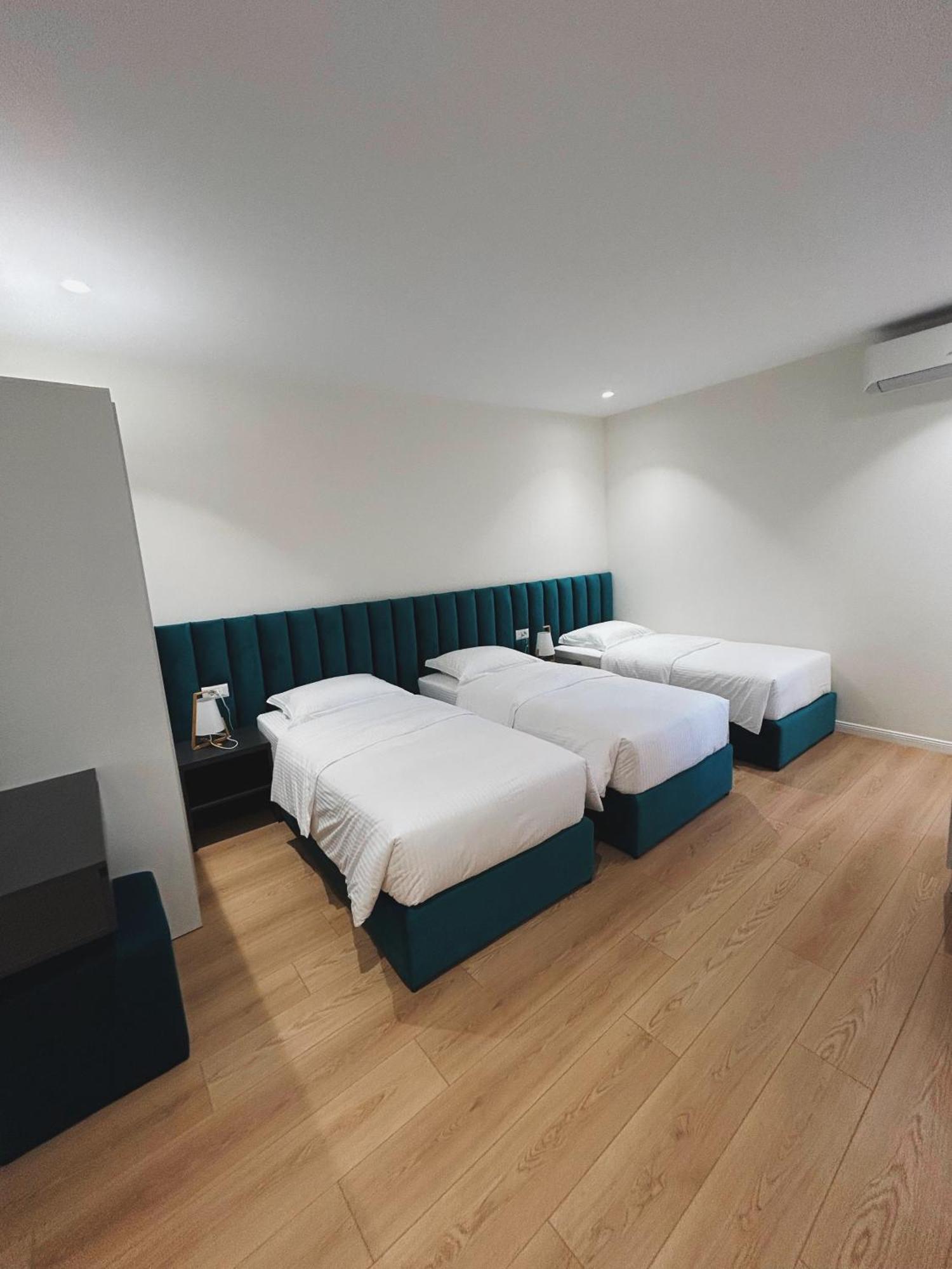 Clinton Tirana Inn Bagian luar foto